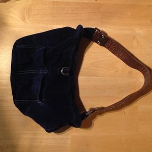 🎉🎉SALE🎉🎉 Like new Tylie Malibu purse!