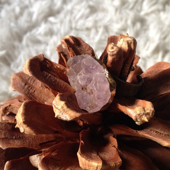 ✨Bundle for Shayna✨Purple Crystal Ring + Beanie