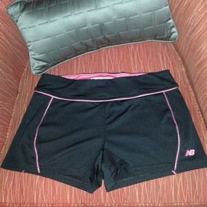 New Balance run short