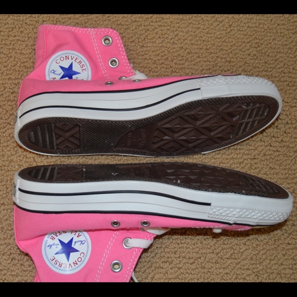(TRADED) new high top pink converse