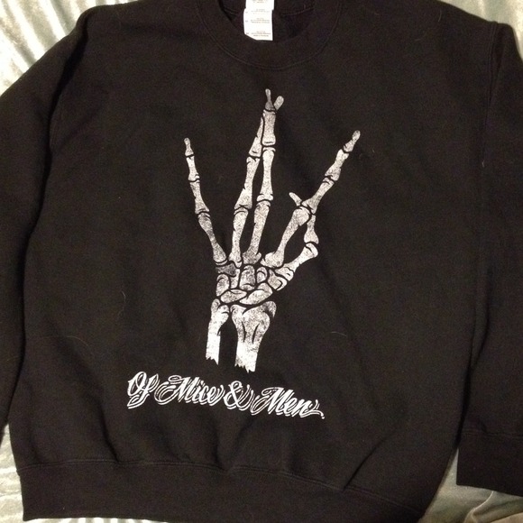 🌸RESERVED🌸 Of Mice & Men crew neck.