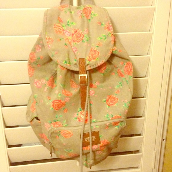 TRADE💞💖Vs floral backpack