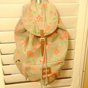 TRADE💞💖Vs floral backpack