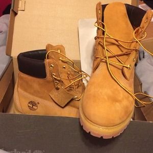 Brand new timberlands never worn ON HOLD