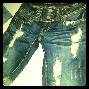 ALMOST FAMOUS denim Capri