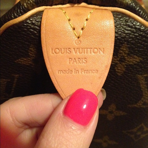 ⛔️ sold locally⛔️ Authentic Louis Vuitton - Picture 2 of 4