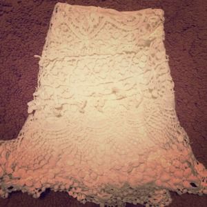 ⬇️⬇️Cream Crocheted Shorts