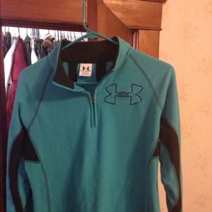 Under Armour pullover