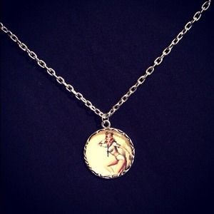 Candyman 50s pinup necklace