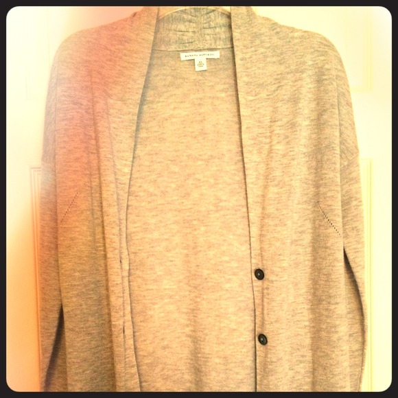 Beautiful grey wool cardigan