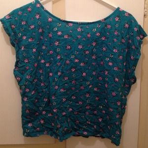 SOLD IN BUNDLE ❤️ Green and pink flower shirt