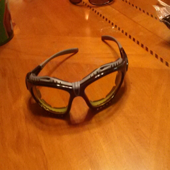 Riding glasses