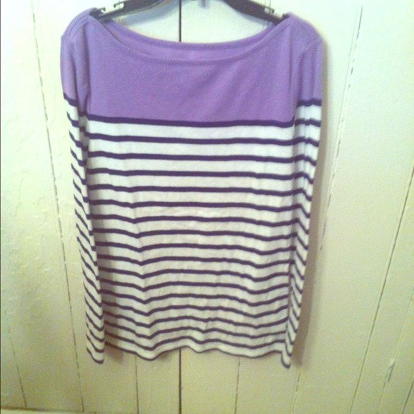 ✨SOLD✨Old Navy Striped Tee