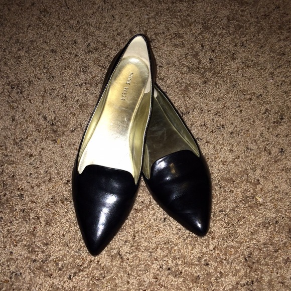 🚫SOLD🚫9 west black flats