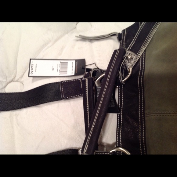 BCBG MaxAzria - Picture 3 of 3