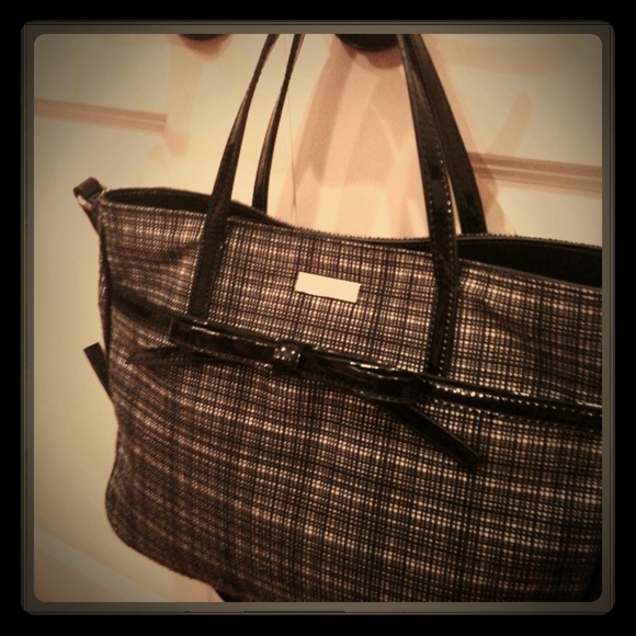 Super cute Kate Spade checkered tote