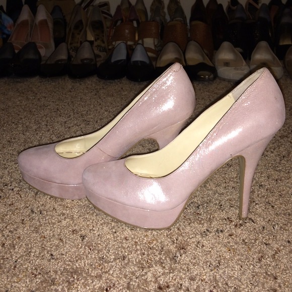 🚫SOLD🚫 Pink/gold pumps