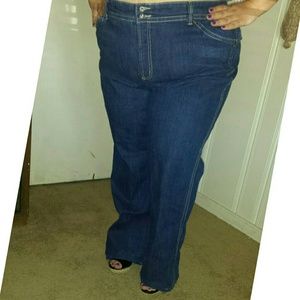 NEW Wide Leg Jean
