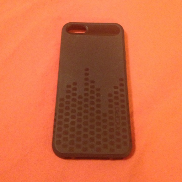 Black iPhone 5/5s case