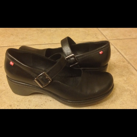 SOLD Black Ecco Mary Jane shoes