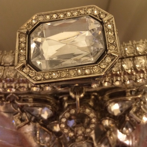 SOLD!!👰Silver handbag👰 - Picture 3 of 4