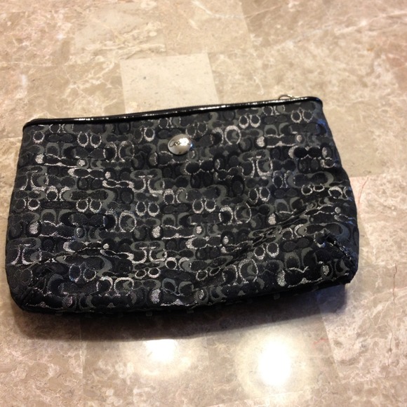 💕AUTHENTIC BRAND NEW COACH MAKEUP BAG💕