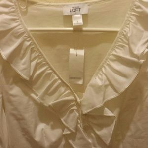 Classic white silhouette blouse