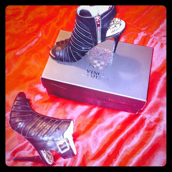 Vince Camuto peek a boo shoes + black silky pants