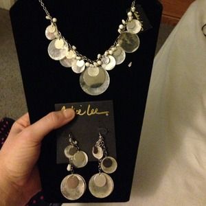 Smell and metal necklace