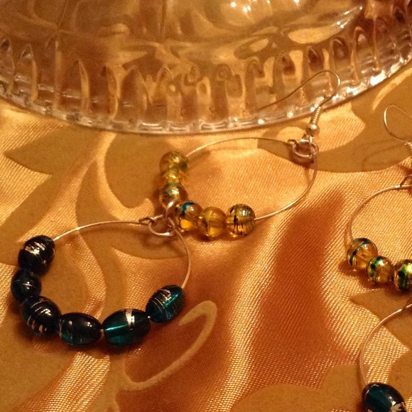 Earrings - Picture 4 of 4