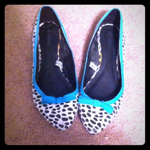Really cute flats! Size 7