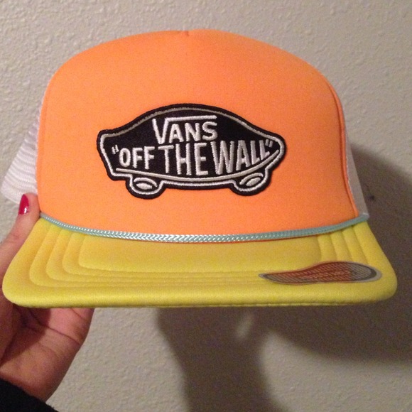 VANS retro/neon trucker hat - Picture 2 of 4
