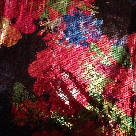 Multi-color sequin top - Picture 3 of 4