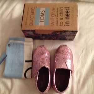 Kids pink glitter Toms