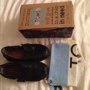 Kids black glitter Toms size us 7
