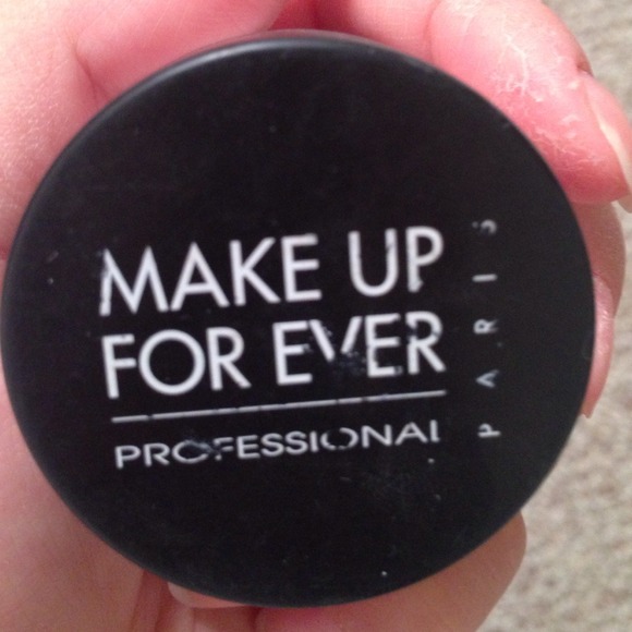 Make up forever high definition powder