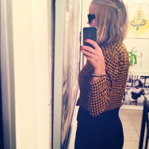 Blazer - Picture 2 of 2