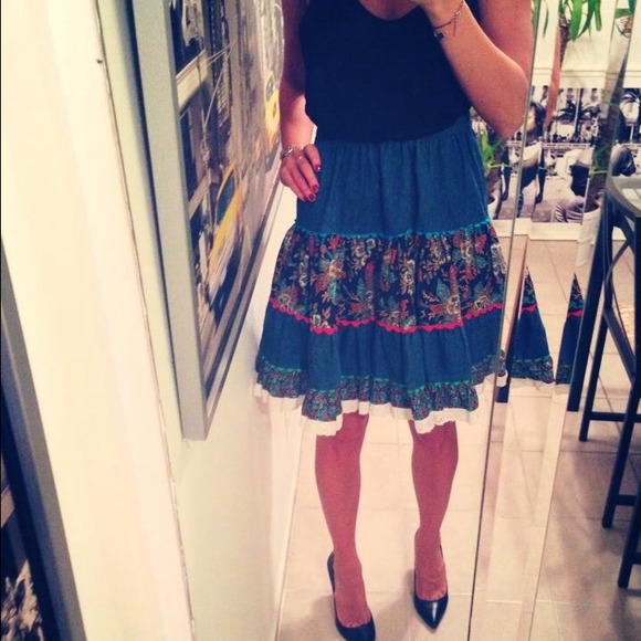 Dresses & Skirts - Vintage skirt