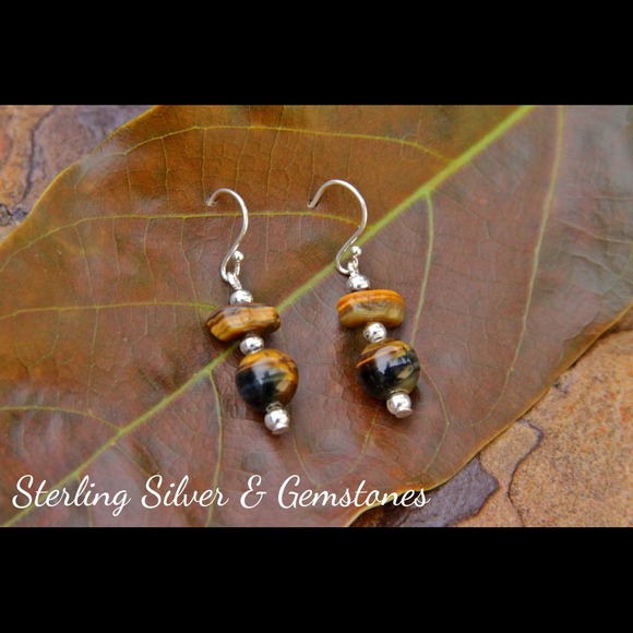 Sterling Silver and Tiger's Eye earrings. - Picture 1 of 2
