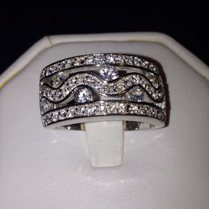 NEW! Silver Cubic Zirconia Ring