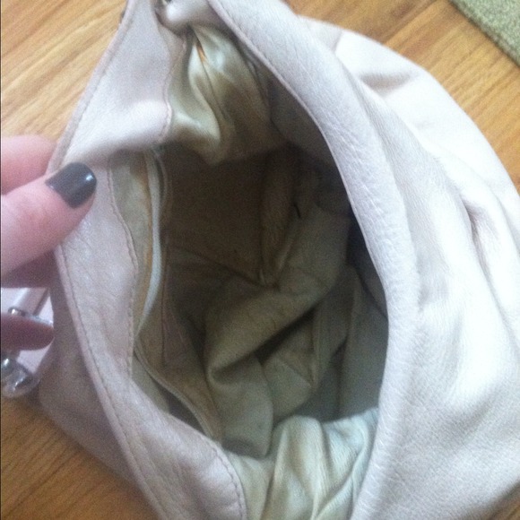 Stylish pink leather chain bag ! - Picture 3 of 3