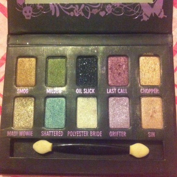 Authentic Urban Decay Ammo Pallet - Picture 2 of 2