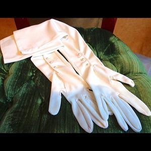 Long white opera gloves w three buttons at wrist