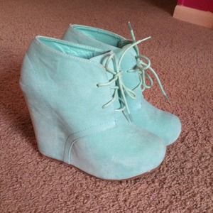 Mint wedge booties size 7