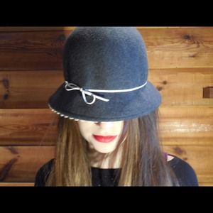 Anthropologie wool felt, bucket hat.