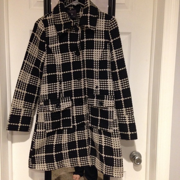 Black and white stitched winter tcoat forever 21