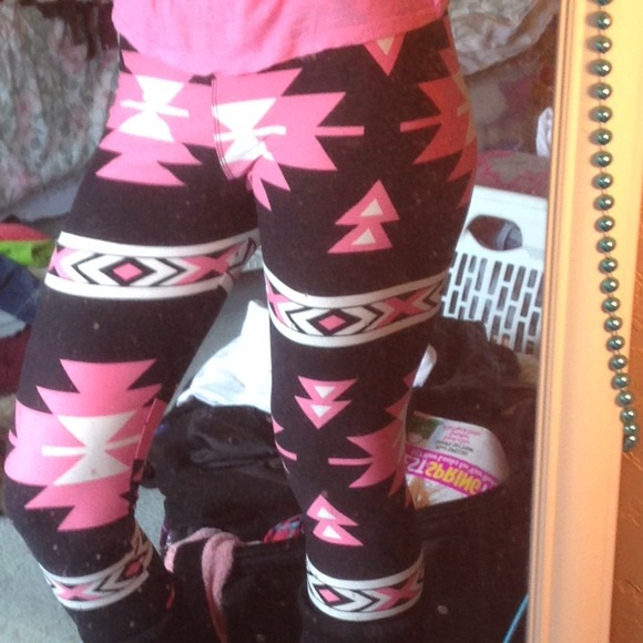 Pink black white aztec leggings