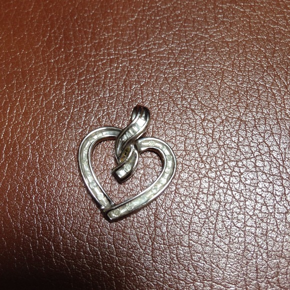 Heart charm - Picture 1 of 1