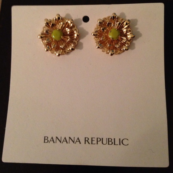 Banana Republic earrings