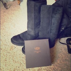 US woman's size 9 gently worn Black UGGS